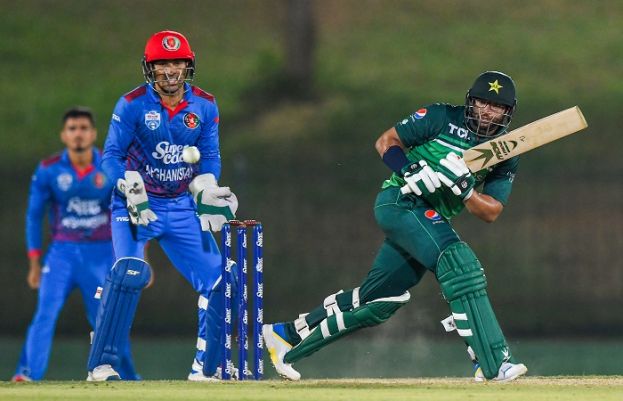 Pak vs Afg: Pakistan opt to bat in final ODI