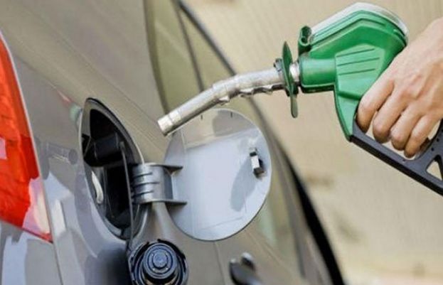 Petrol price in Pakistan goes up by Rs2.70 for February