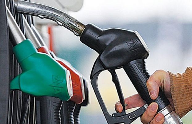 OGRA Proposes Rs7 Cut In Petrol Prices For June