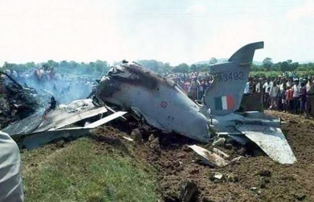 An Indian fighter jet crashed in the Budgam district 