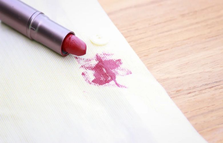 How to get lipstick out of clothes in 9 steps