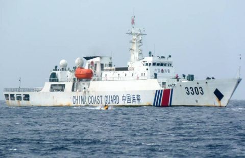China, Philippines escalate rhetoric in South China Sea collision row