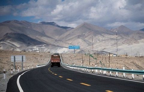 Pakistan, China set to reinvigorate economic corridor project connecting Xinjiang to Gwadar