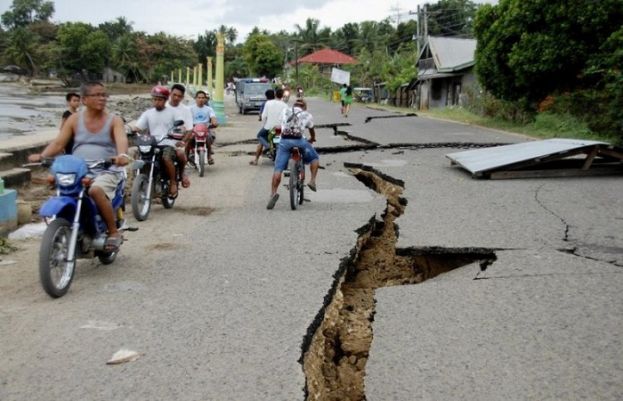 Earthquake of 6.9 magnitude struck off southern Philippine