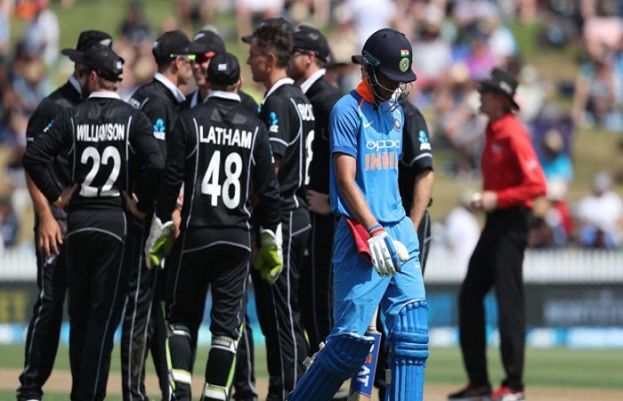 New Zealand skittle Kohli-less India in 4th ODI