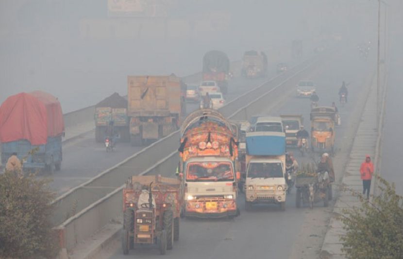 لاہور آلودہ ترین شہروں کی فہرست میں پہلے نمر پر آگیا